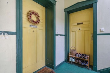 Wohnungstür Whg 31+32 - Großzügig wohnen im Wedding: 4 Zimmer, Balkon, Sauna & viel Potenzial