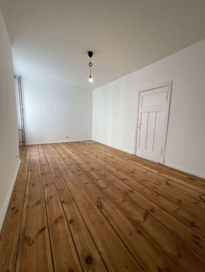 Wohnzimmer - Sofort bezugsfreie 2-Zimmer-Wohnung in Berlin Wedding