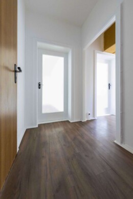 Flur - Helle 3-Zimmer-Wohnung – ruhige Lage in Pankow-Süd und sofort bezugsfrei