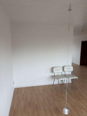 Wohnzimmer - Sofort bezugsfreie 3-Zimmer Wohnung in Berlin Lankwitz mit Balkon und Stellplatz