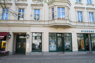 Fassade Vorderhaus - 2-Zimmer Altbauwohnung Museumsinsel Berlin